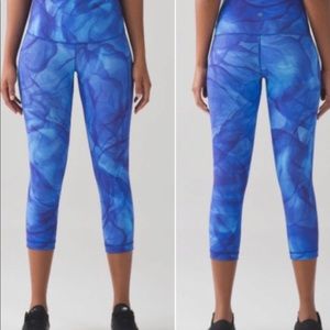 Lululemon High Rise Wunder Under size 6